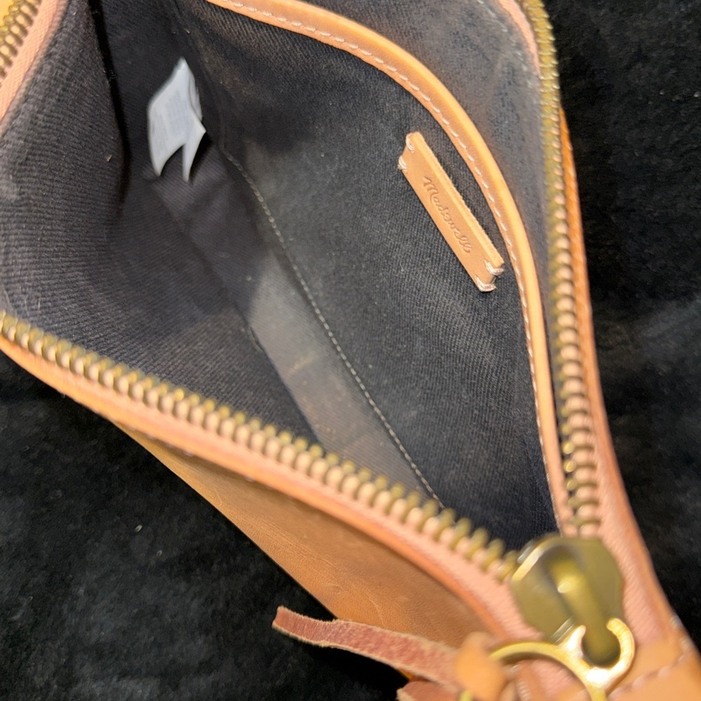 MADEWELL The Simple Crossbody in Nude* - Picture 8 of 13